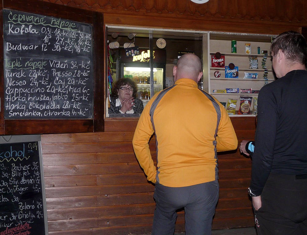 došli jsme na Švarnou Hanku,to je venkovní posezení
