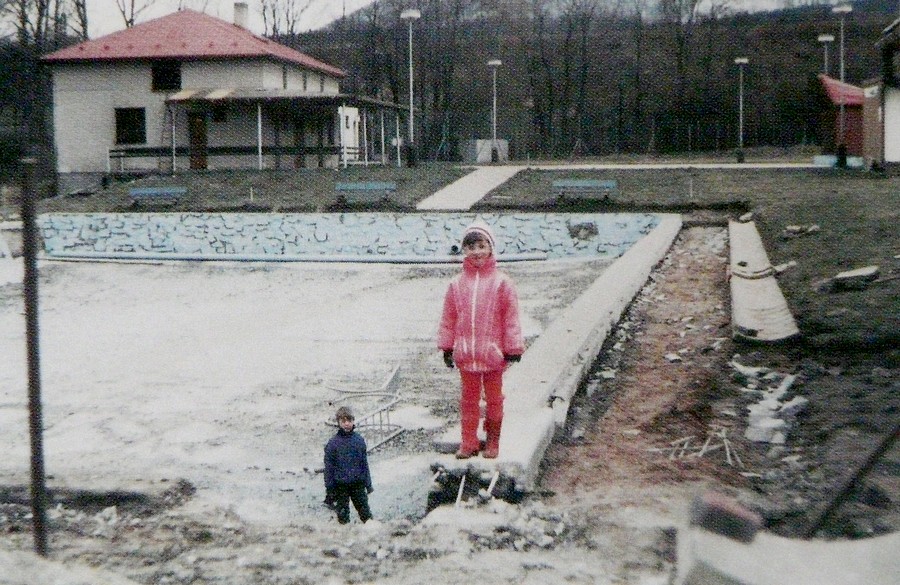 snížení hloubky bazénu.... z 2,8 na 1,75cm v roce 1995